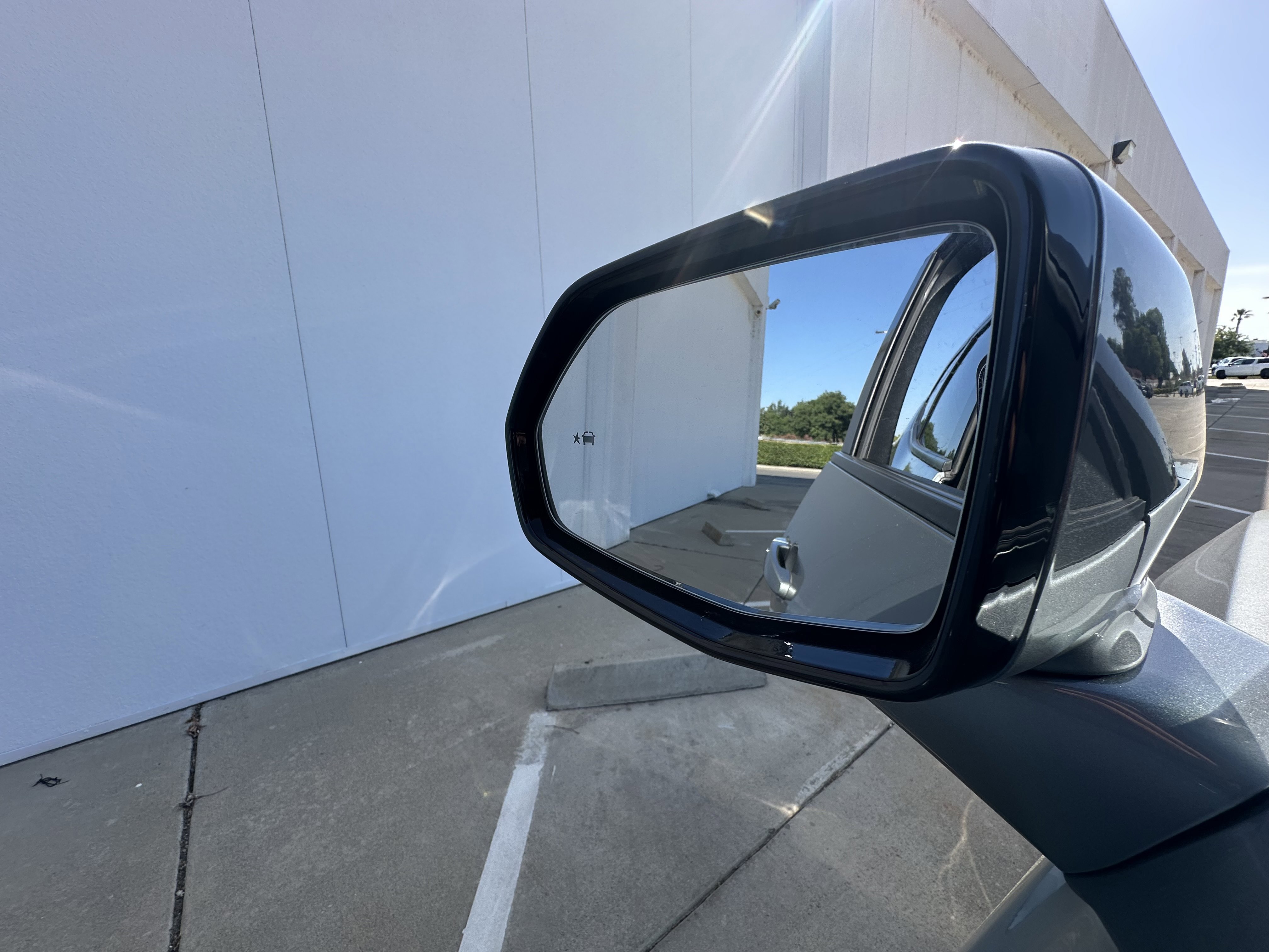 2023 Chevrolet Blazer 2LT photo 2