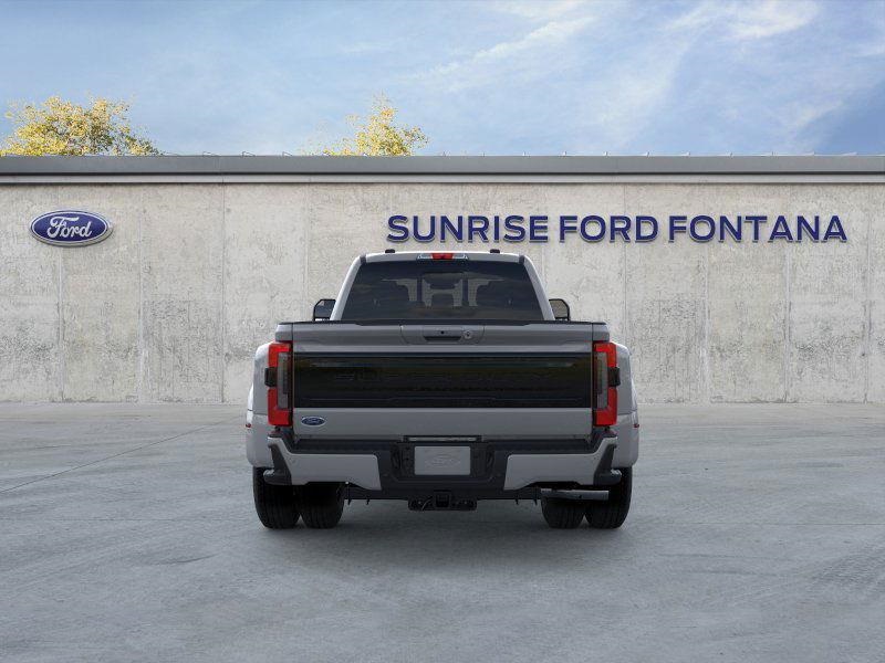 2025 Ford F-350 Super Duty Platinum
