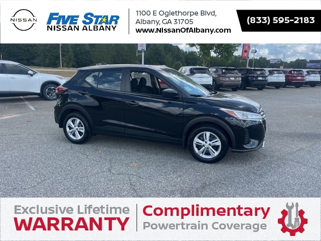 2025 Nissan KICKS PLAY Base's photo