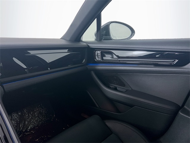 2025 Porsche Panamera E-Hybrid 4 photo 22