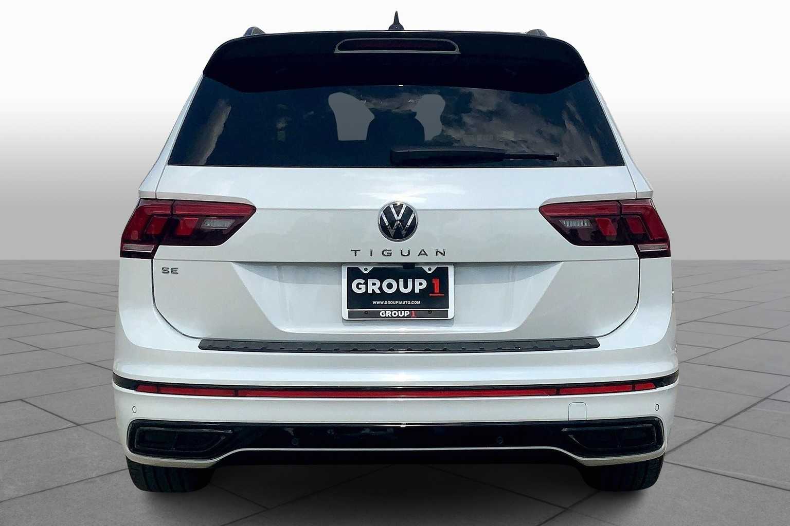 2024 Volkswagen Tiguan SE R-Line Black photo 4