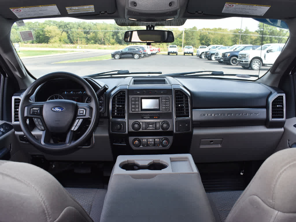 2019 Ford F-350 XLT photo 4