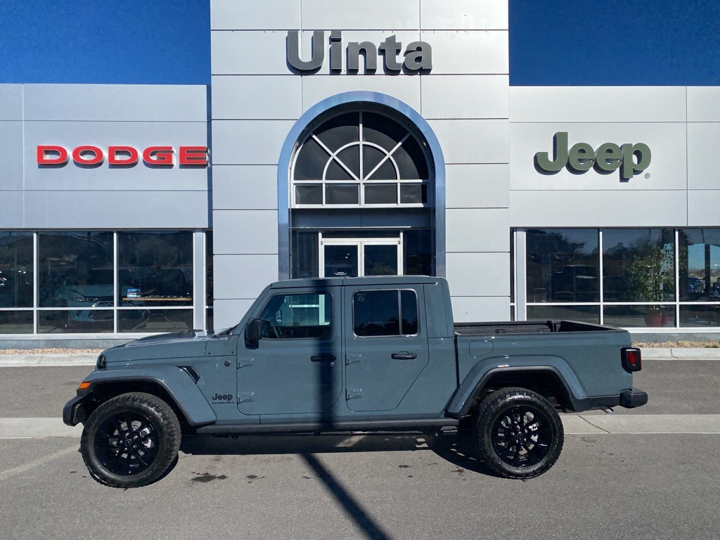 2025 Jeep Gladiator Sport photo 2