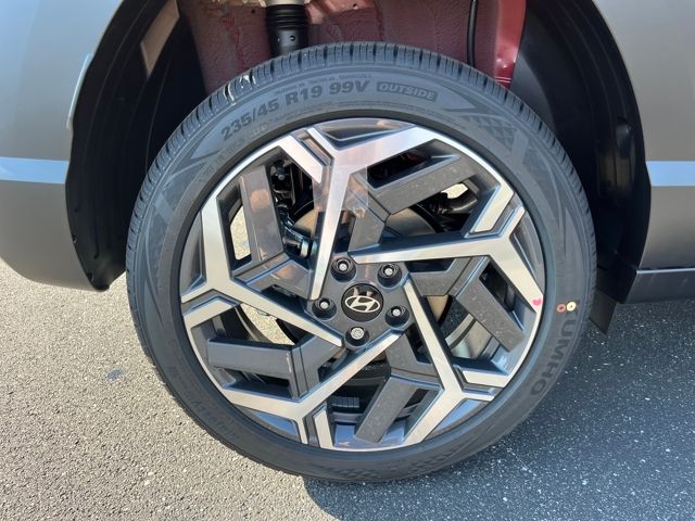 2026 Hyundai Kona SEL photo 10