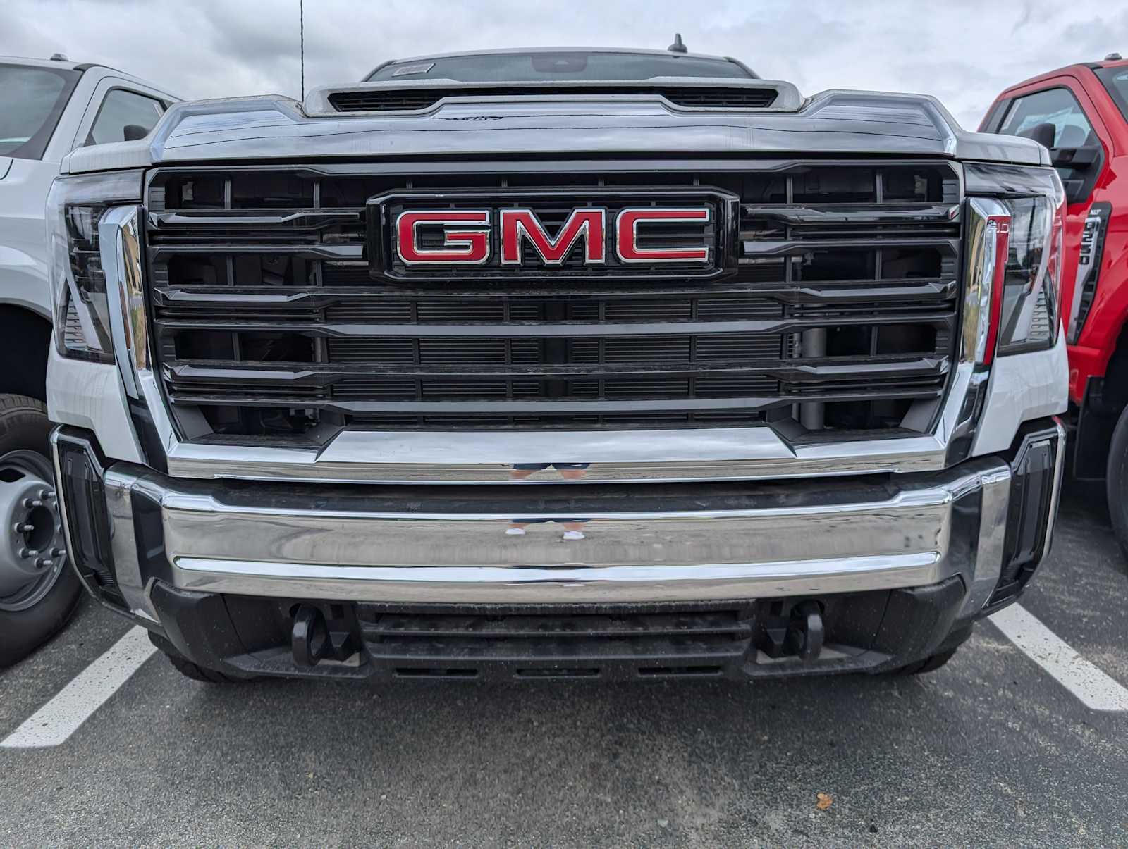 2024 Gmc Sierra 3500 HD Pro photo 2