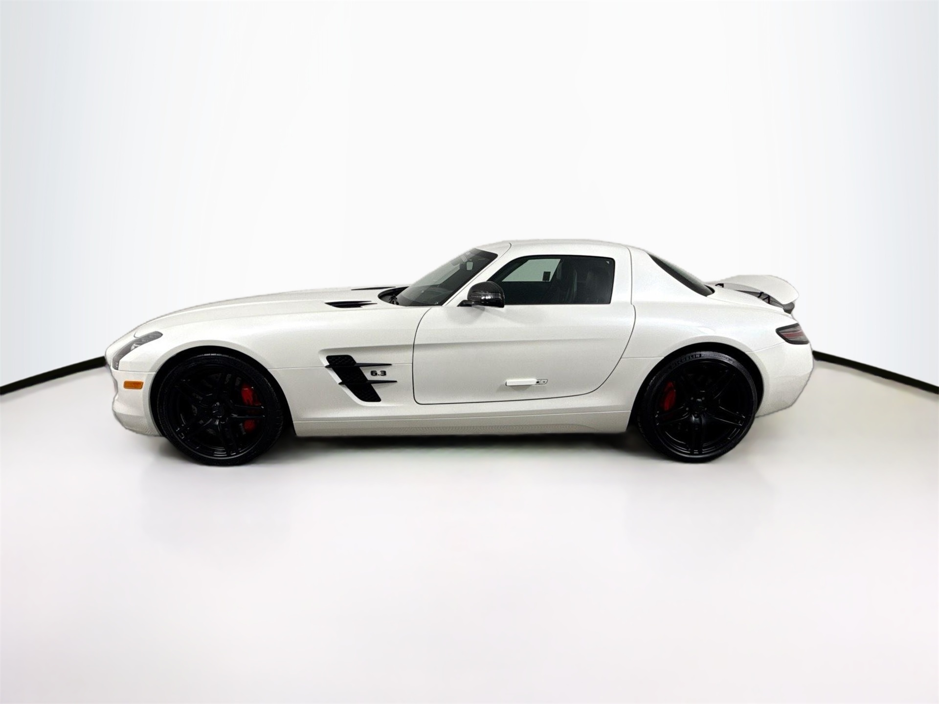 2013 Mercedes Benz SLS AMG GT photo 4