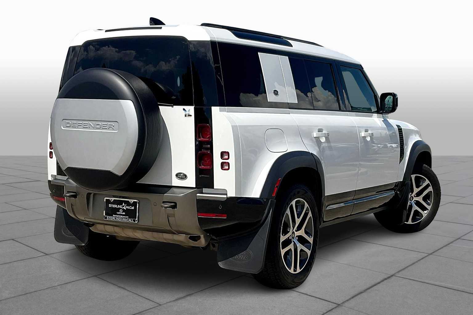 2022 Land Rover Defender X-Dynamic SE photo 10