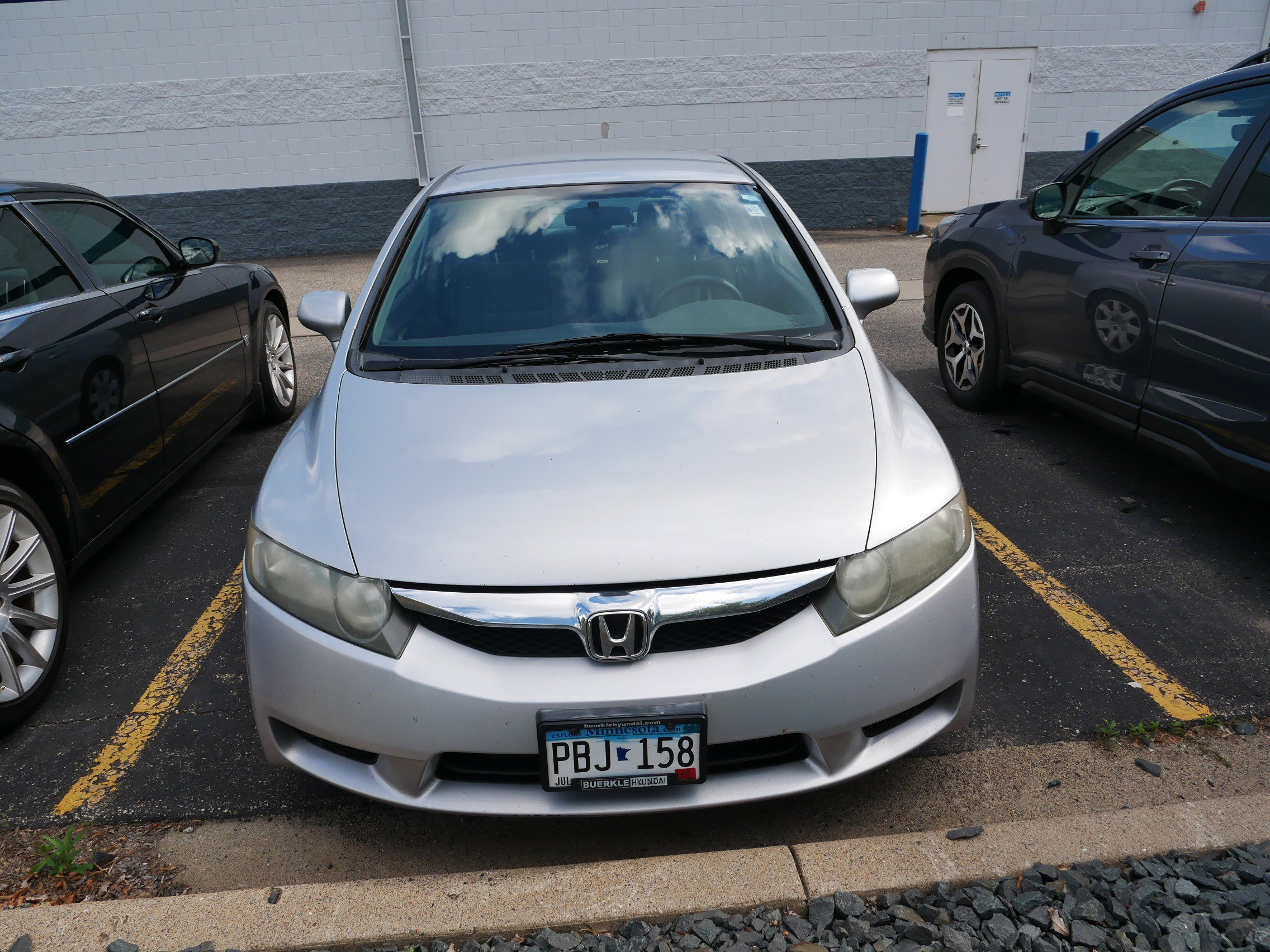 Used 2011 Honda Civic LX with VIN 2HGFA1F55BH521263 for sale in Vadnais Heights, Minnesota