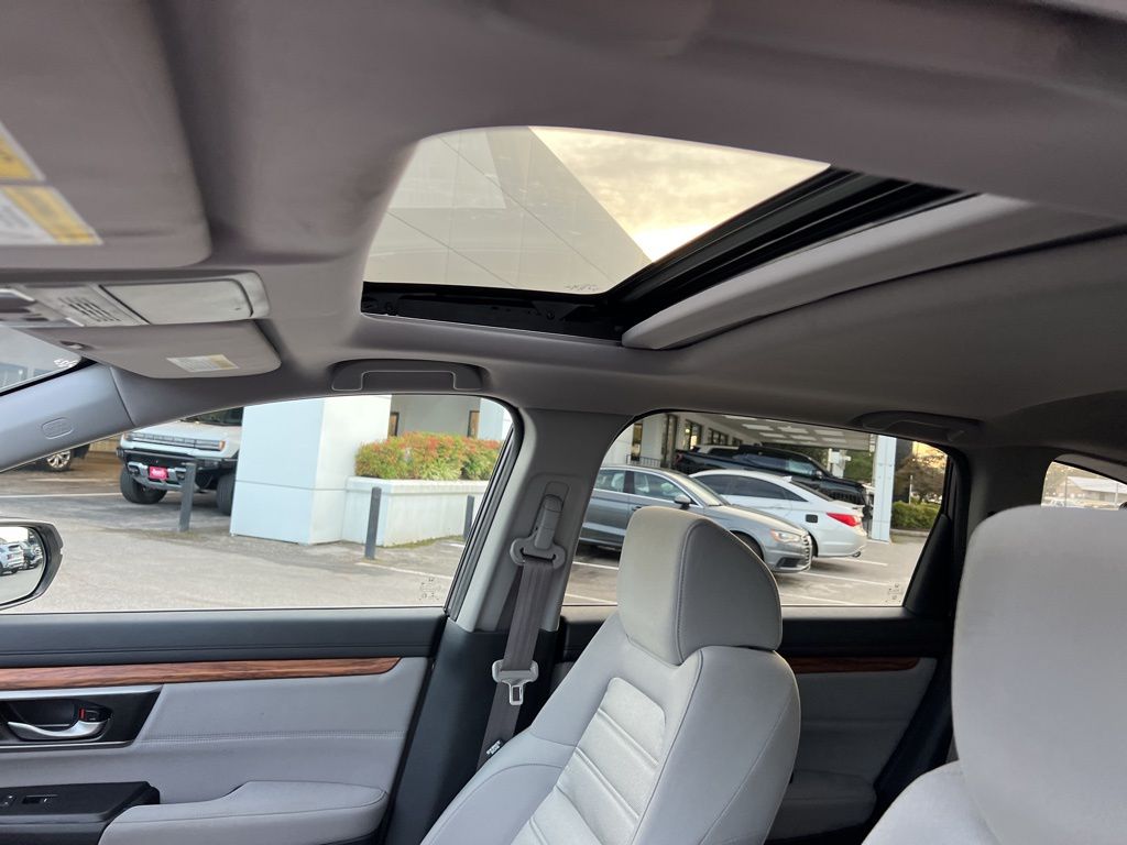 2017 Honda CR-V EX photo 11