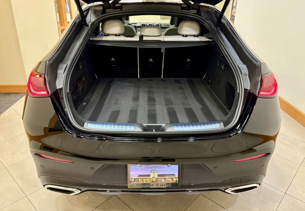 2026 Mercedes Benz GLC 300 4MATIC photo 6