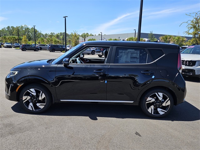 2025 Kia Soul GT-Line photo 3