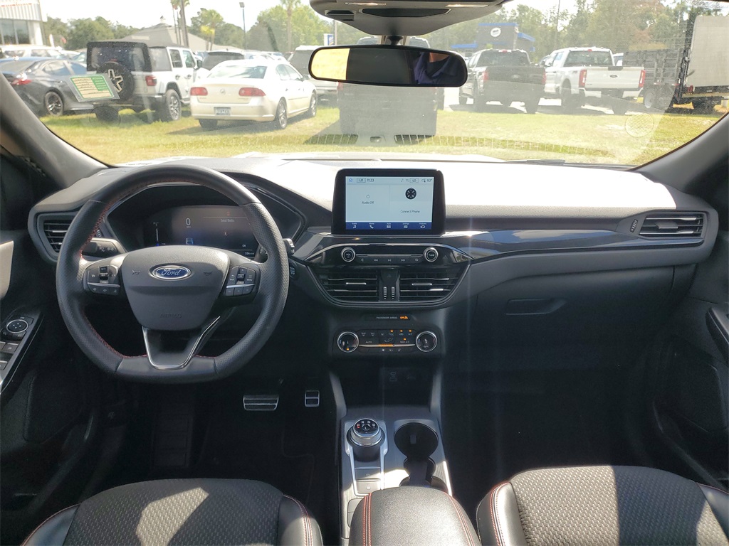 2023 Ford Escape ST-Line photo 25