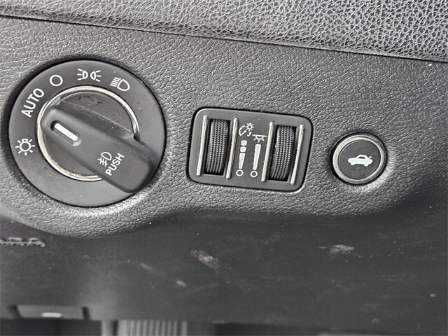 2022 Chrysler 300 S photo 19