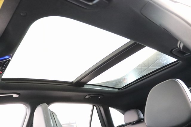 2025 Mercedes Benz GLC 300 4MATIC photo 8