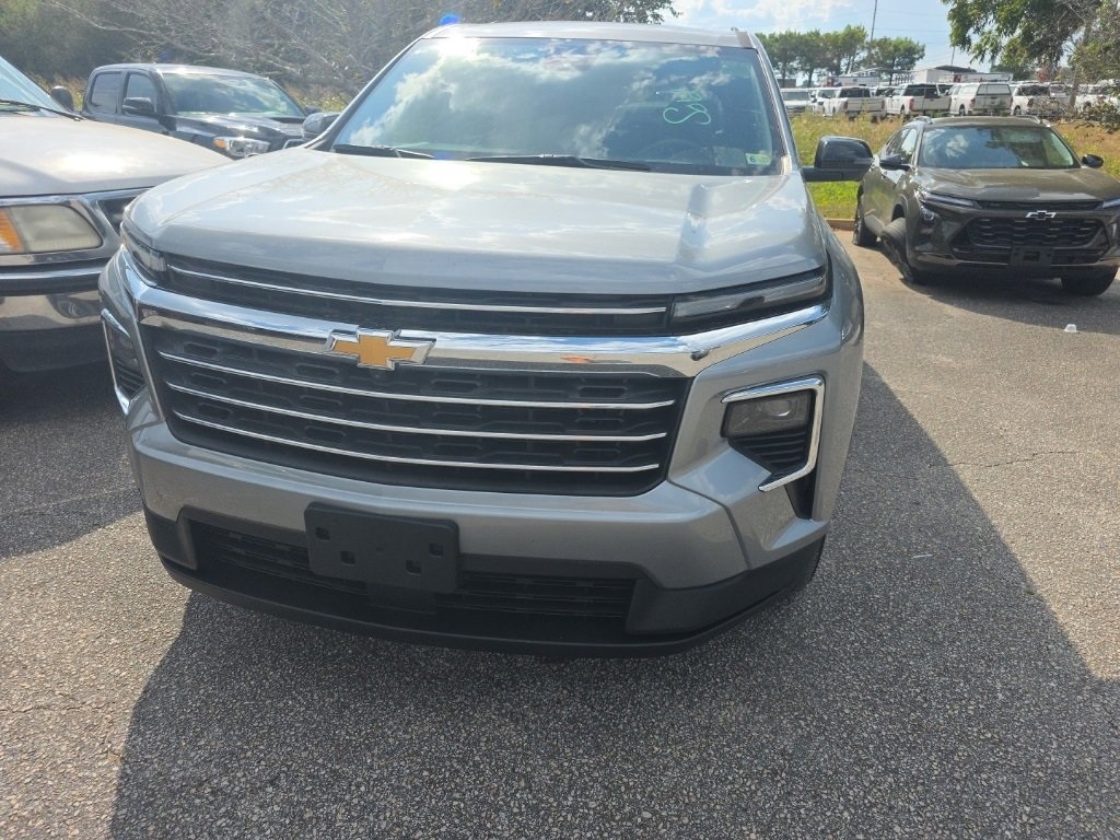 2024 Chevrolet Traverse photo 5