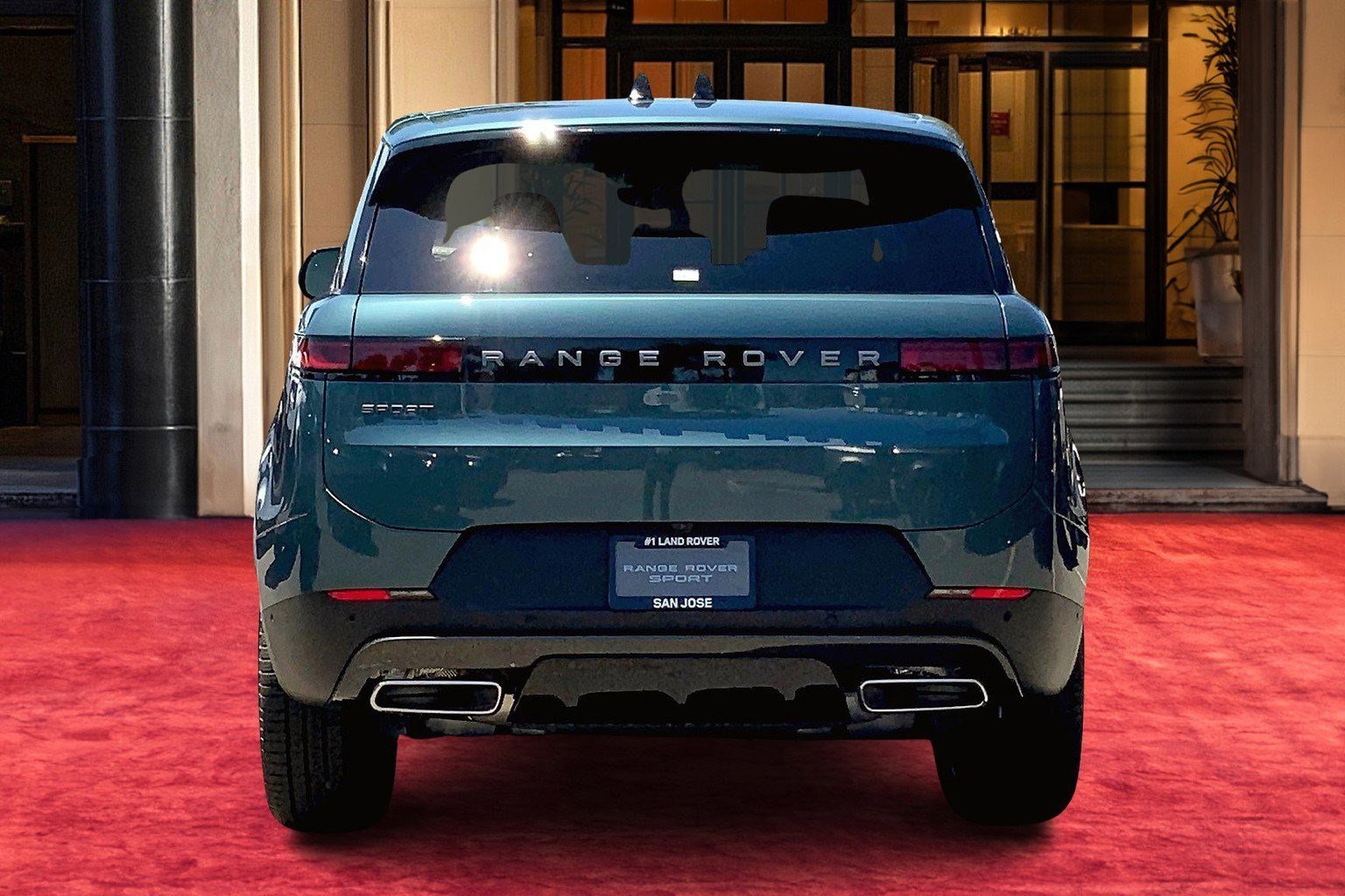 2025 Land Rover Range Rover Sport SE photo 4