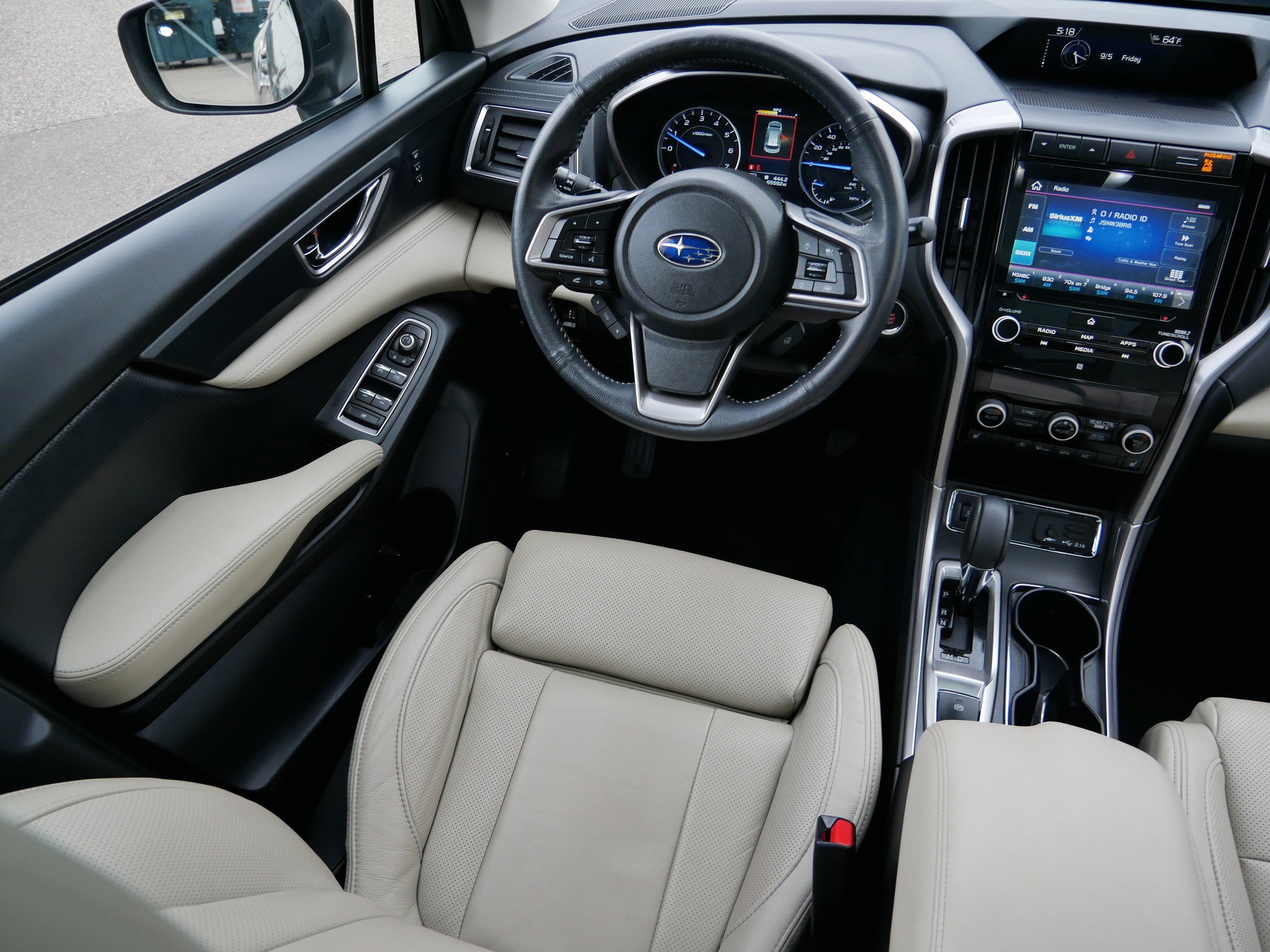 2022 Subaru Ascent Limited photo 9