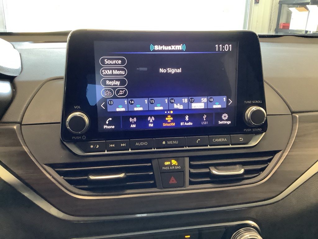 2024 Nissan Altima 2.5 SV photo 12