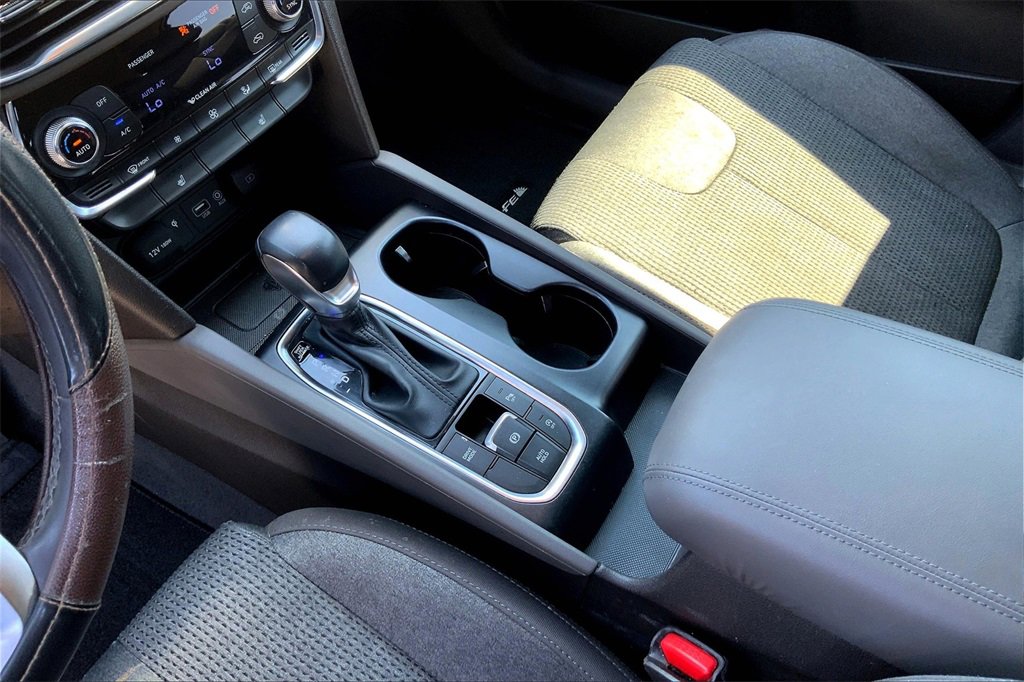 2020 Hyundai Santa Fe SEL photo 15