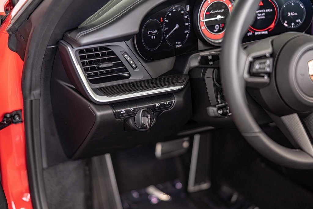 2025 PORSCHE 911 - Image 20