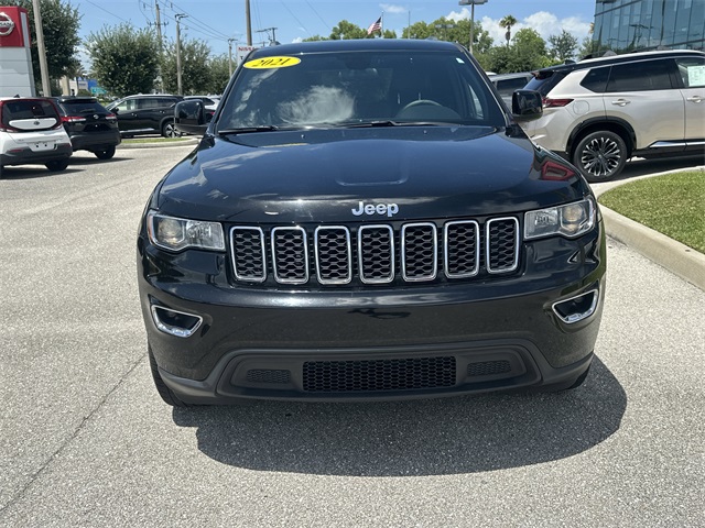 2021 Jeep Grand Cherokee Laredo X photo 2