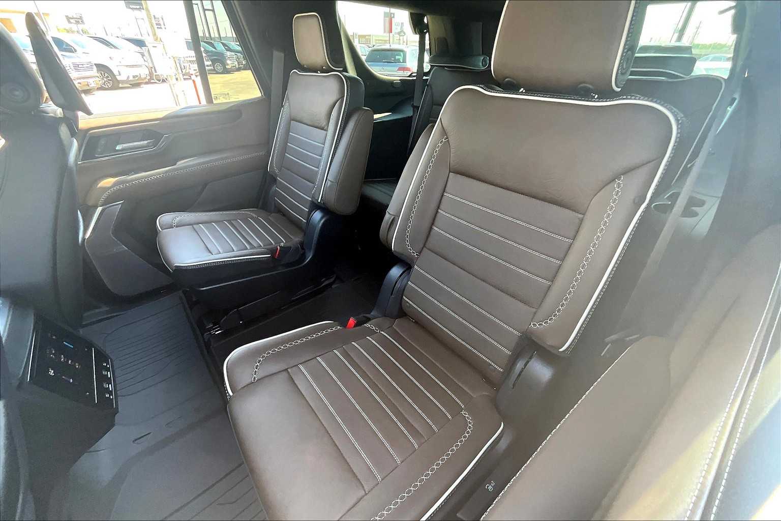 2025 Gmc Yukon Denali Ultimate photo 20