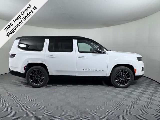 2025 Jeep Grand Wagoneer III photo 8