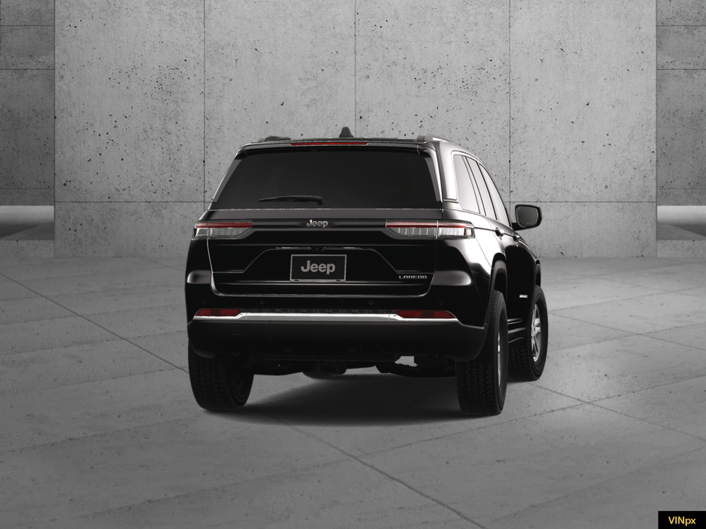 New 2025 Diamond Black Crystal Pearl-Coat Exterior Paint Jeep Laredo image 13