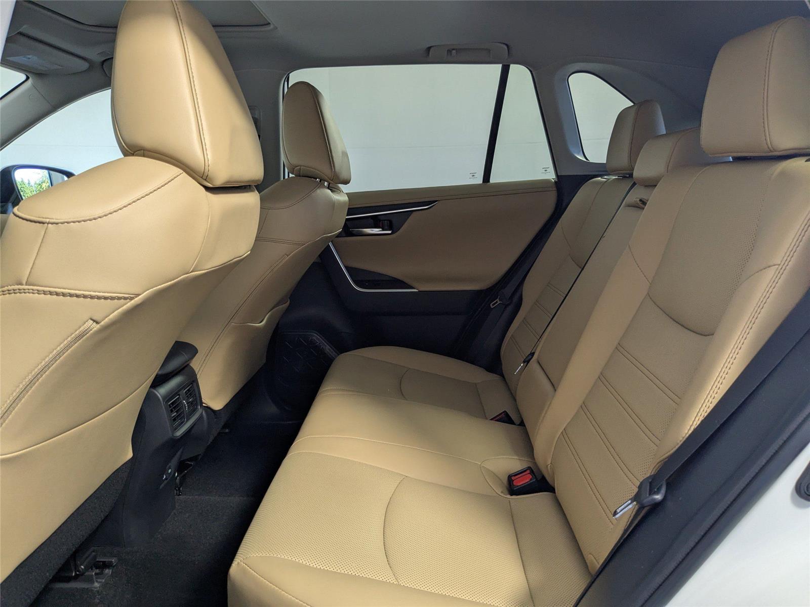 2024 Toyota RAV4 Limited photo 4