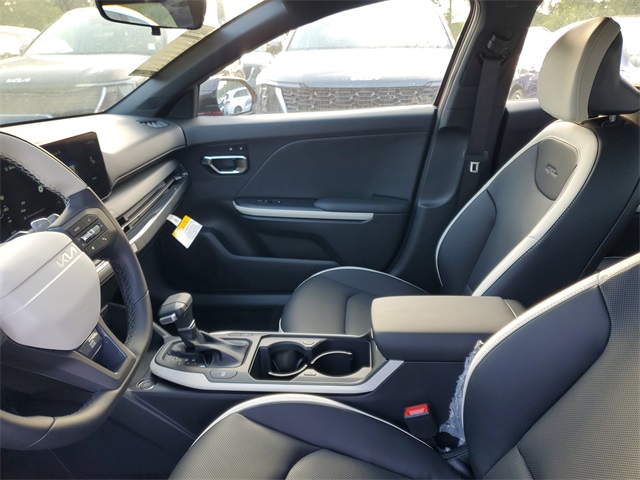 2025 Kia K4 GT-Line photo 8