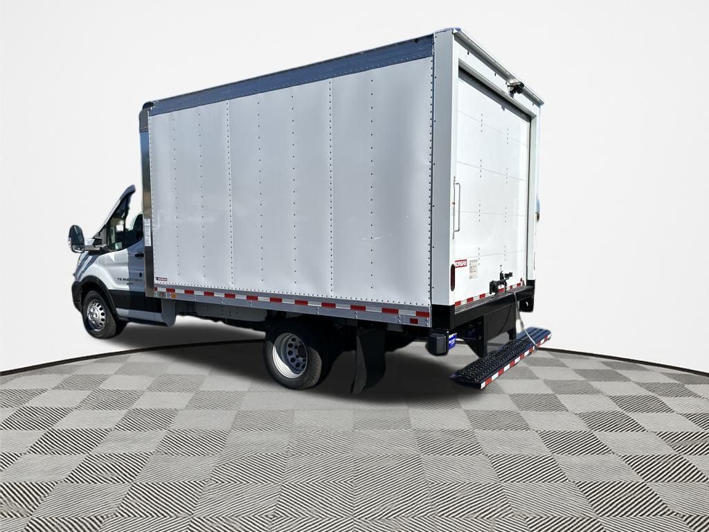 2025 Ford Transit photo 3