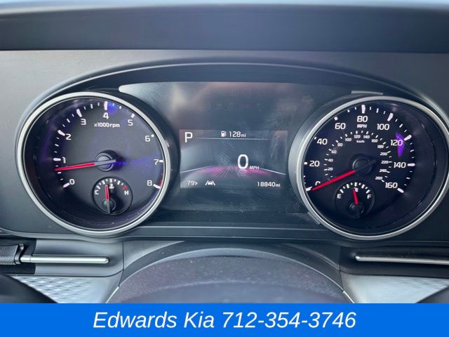 2023 Kia Carnival LX photo 26
