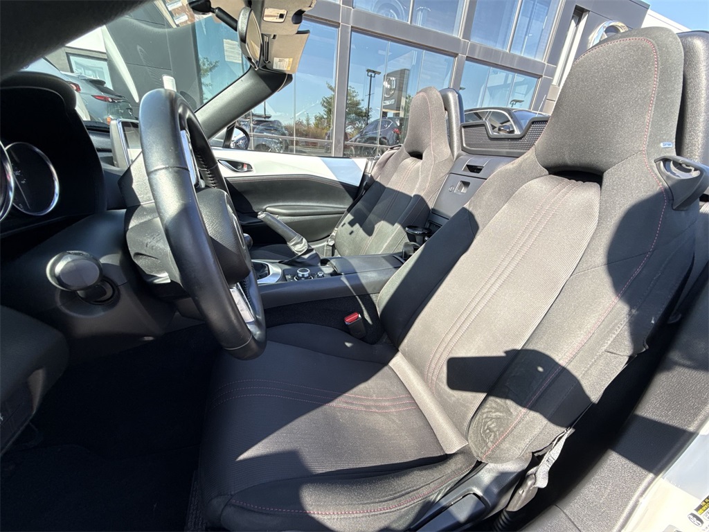 2016 Mazda MX-5 Miata Miata photo 11