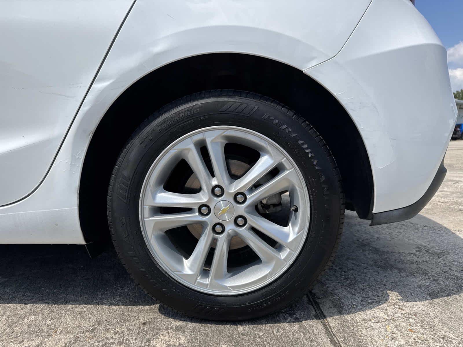 2018 Chevrolet Cruze LT photo 15