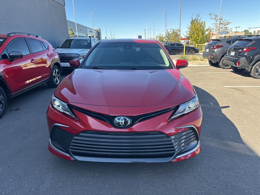 2023 Toyota Camry LE photo 2