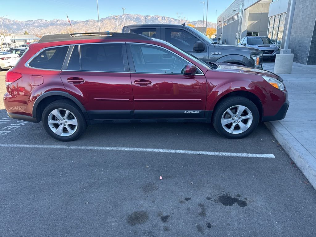 2014 Subaru Outback 2.5i Premium photo 3