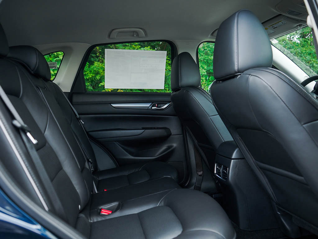 2025 Mazda CX-50 2.5 Select photo 11