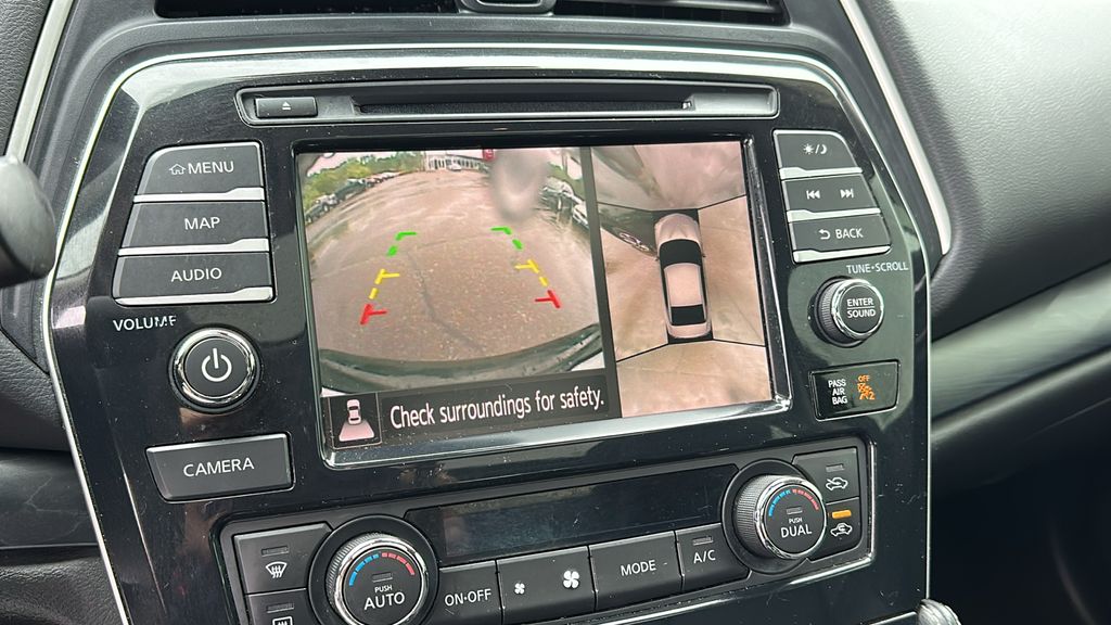 2020 Nissan Maxima Platinum photo 16