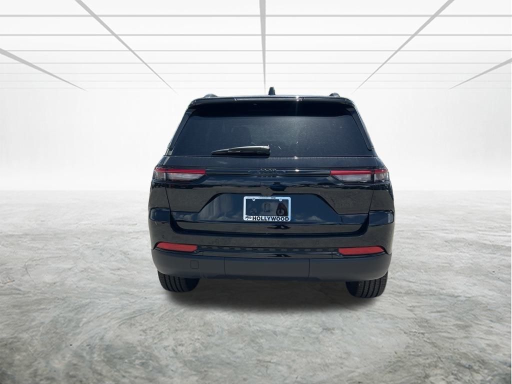 2025 Jeep Grand Cherokee Altitude X photo 5