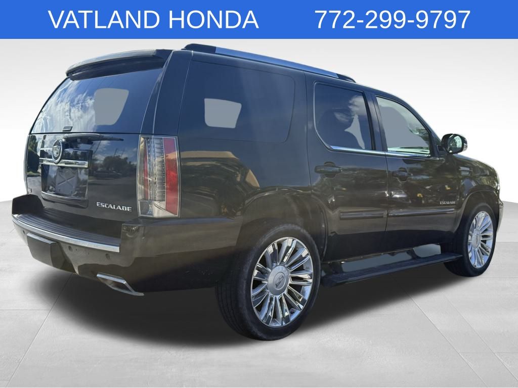 2012 Cadillac Escalade Premium photo 6