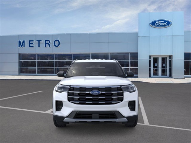 2025 Ford Explorer photo 5