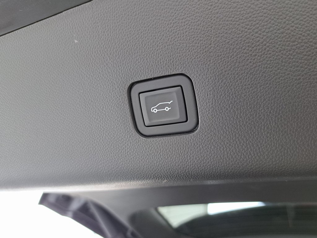 2021 Chevrolet Traverse photo 29