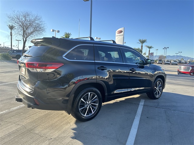 2018 Toyota Highlander SE XLE photo 4