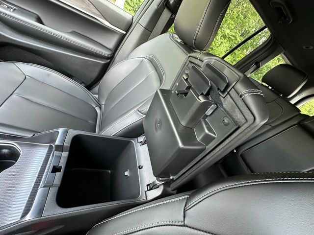 2025 Jeep Grand Cherokee Limited photo 25