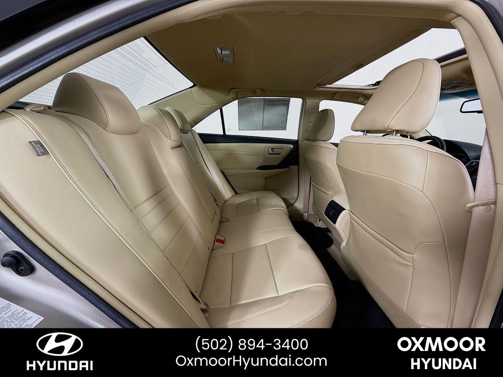 2017 Toyota Camry XLE photo 24