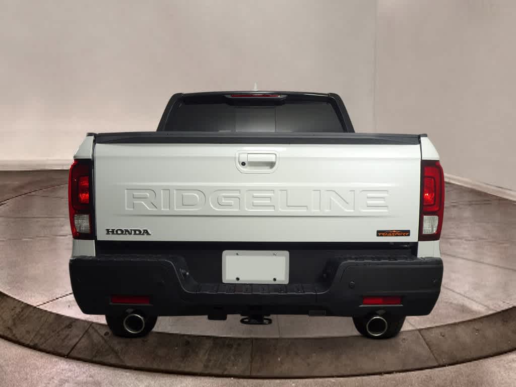 2025 Honda Ridgeline TrailSport photo 2
