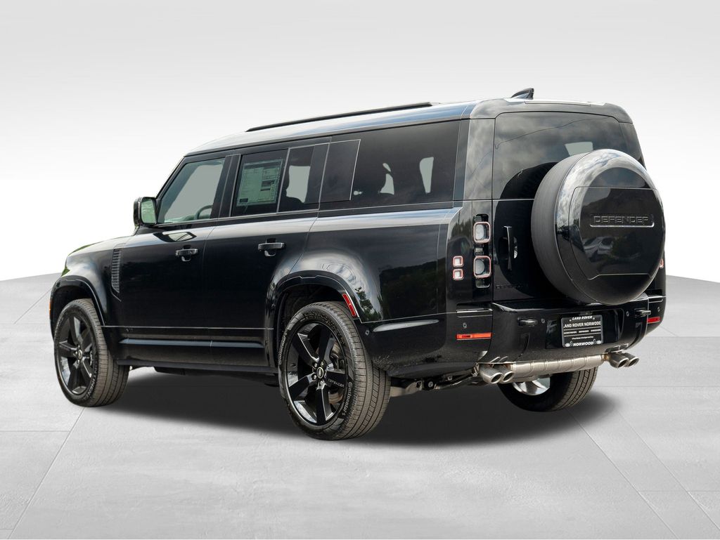 2025 Land Rover Defender 130 V8 photo 6