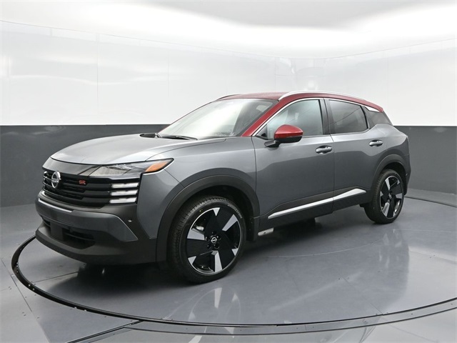 2026 Nissan Kicks SR photo 3