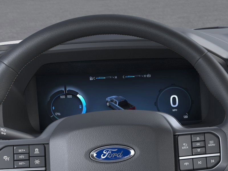 2025 Ford F-150 Lightning Lariat photo 13