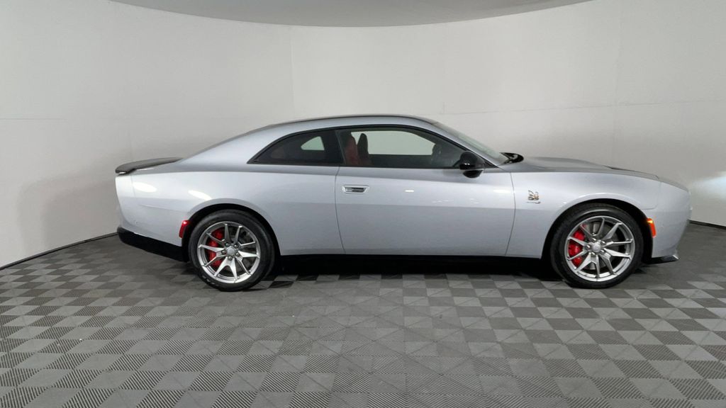 2025 Dodge Charger R/T Scat Pack photo 3